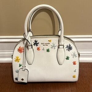 Kate Spade raffia embroidered purse.